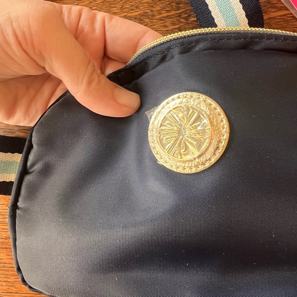 New with tags Lilly Pulitzer Blue Jeanie Belt Bag - Picture 3 of 8